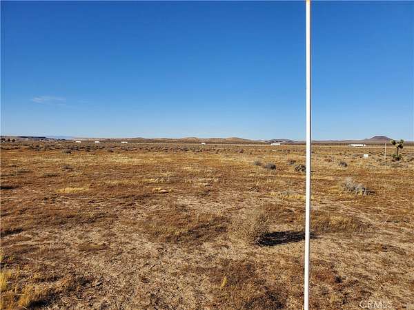 1.25 Acres of Residential Land for Sale in Kramer Junction, California