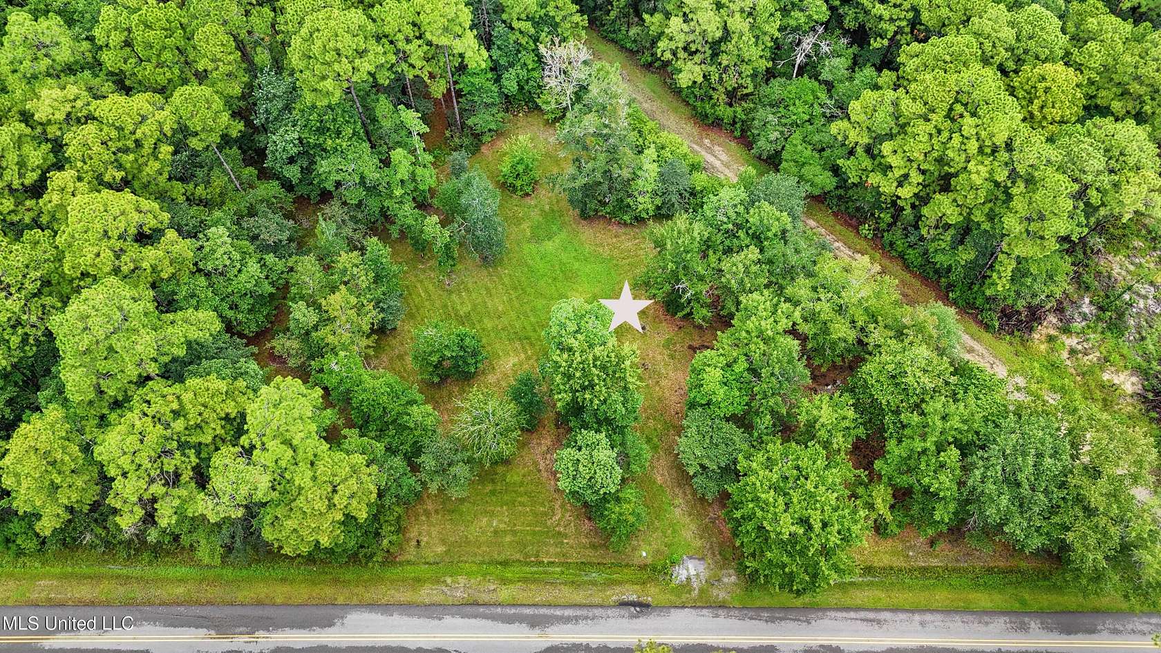 0.62 Acres of Residential Land for Sale in Ocean Springs, Mississippi