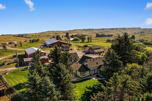 96.5 Acres of Land with Home for Sale in Manhattan, Montana