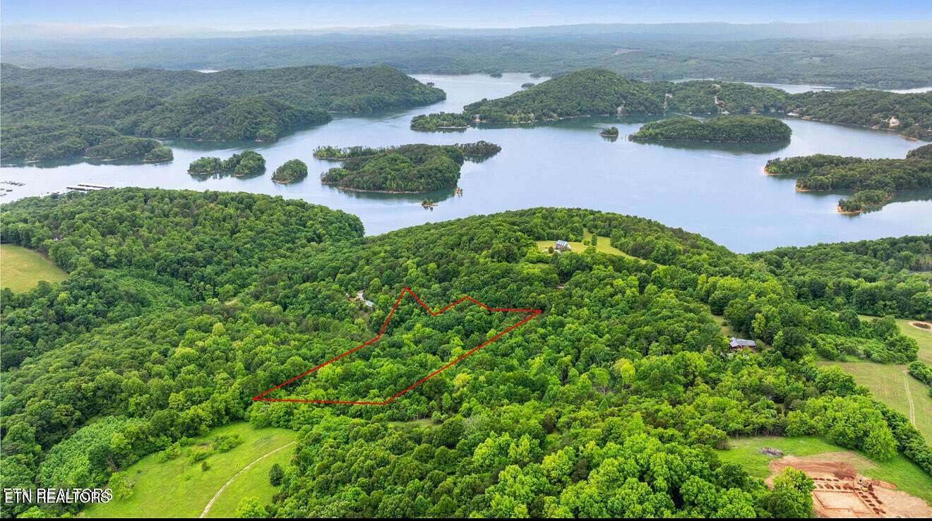 5 Acres of Residential Land for Sale in Maynardville, Tennessee