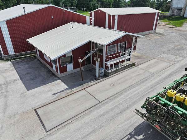 7.5 Acres of Commercial Land for Sale in Browns, Illinois