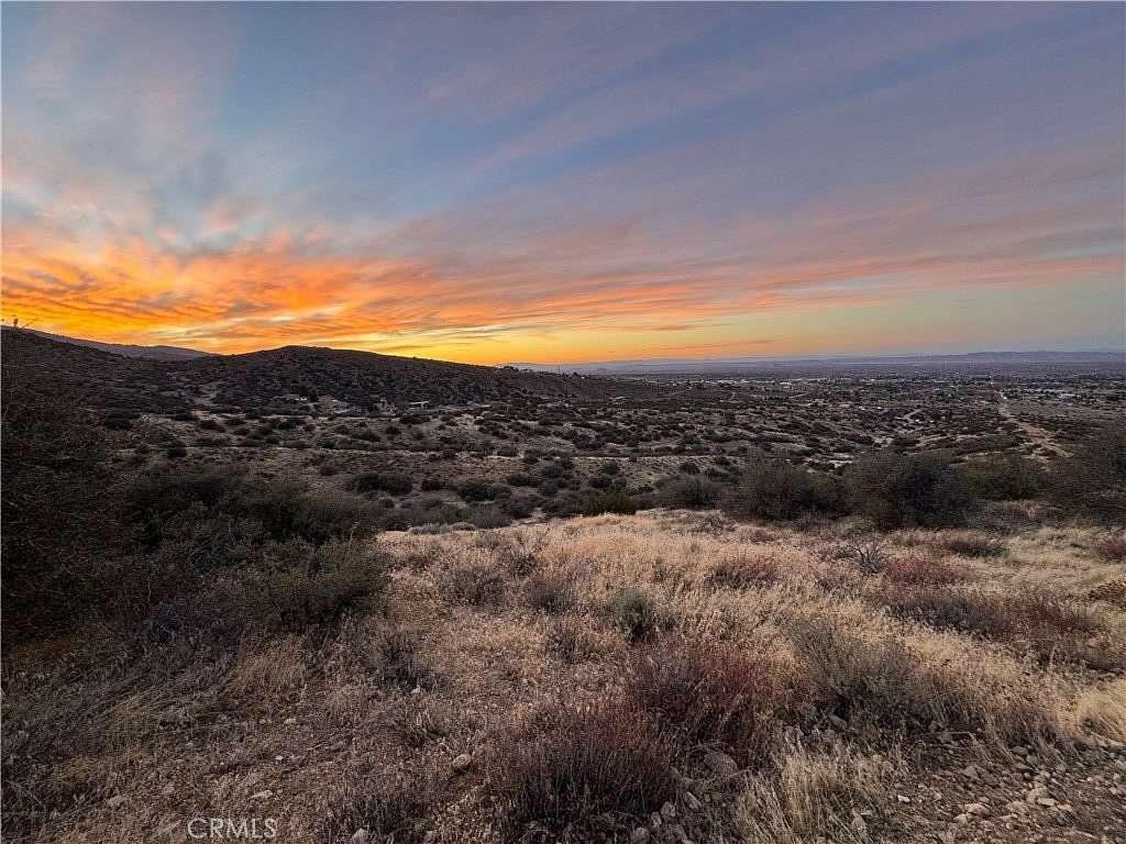 2.5 Acres of Land for Sale in Llano, California