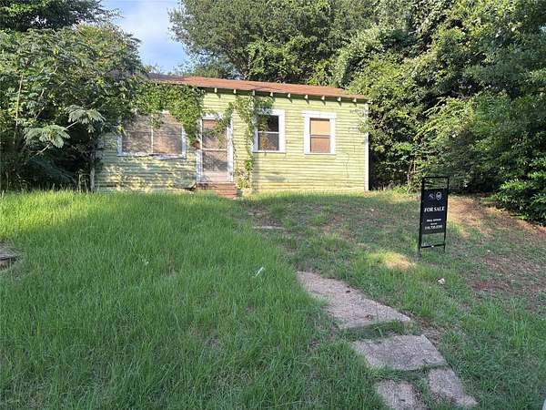 0.12 Acres of Land for Sale in Palestine, Texas
