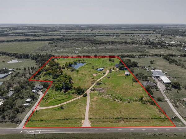 14 Acres of Land with Home for Sale in Ennis, Texas