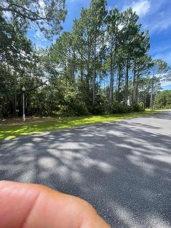 1 Acre of Residential Land for Sale in Eastpoint, Florida
