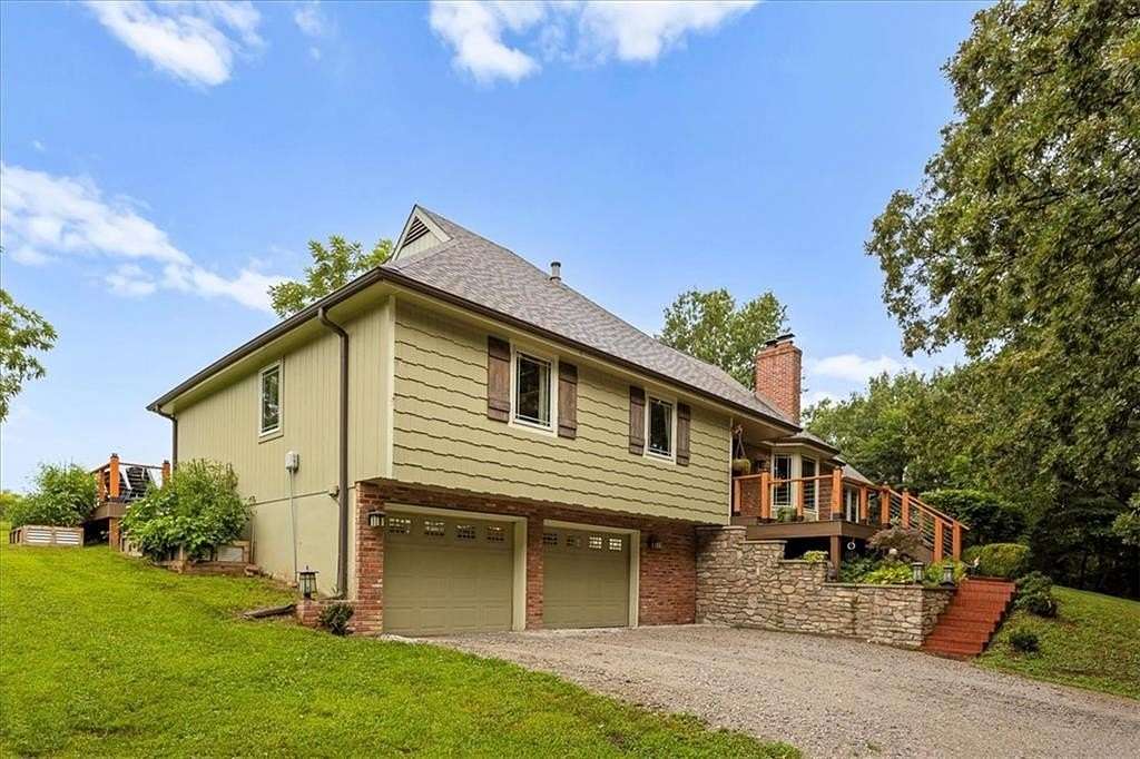 8 Acres of Residential Land with Home for Sale in Kearney, Missouri