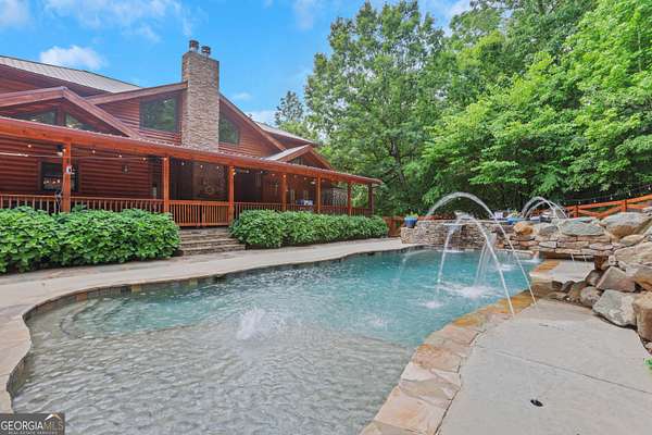 4.8 Acres of Residential Land with Home for Sale in Rome, Georgia