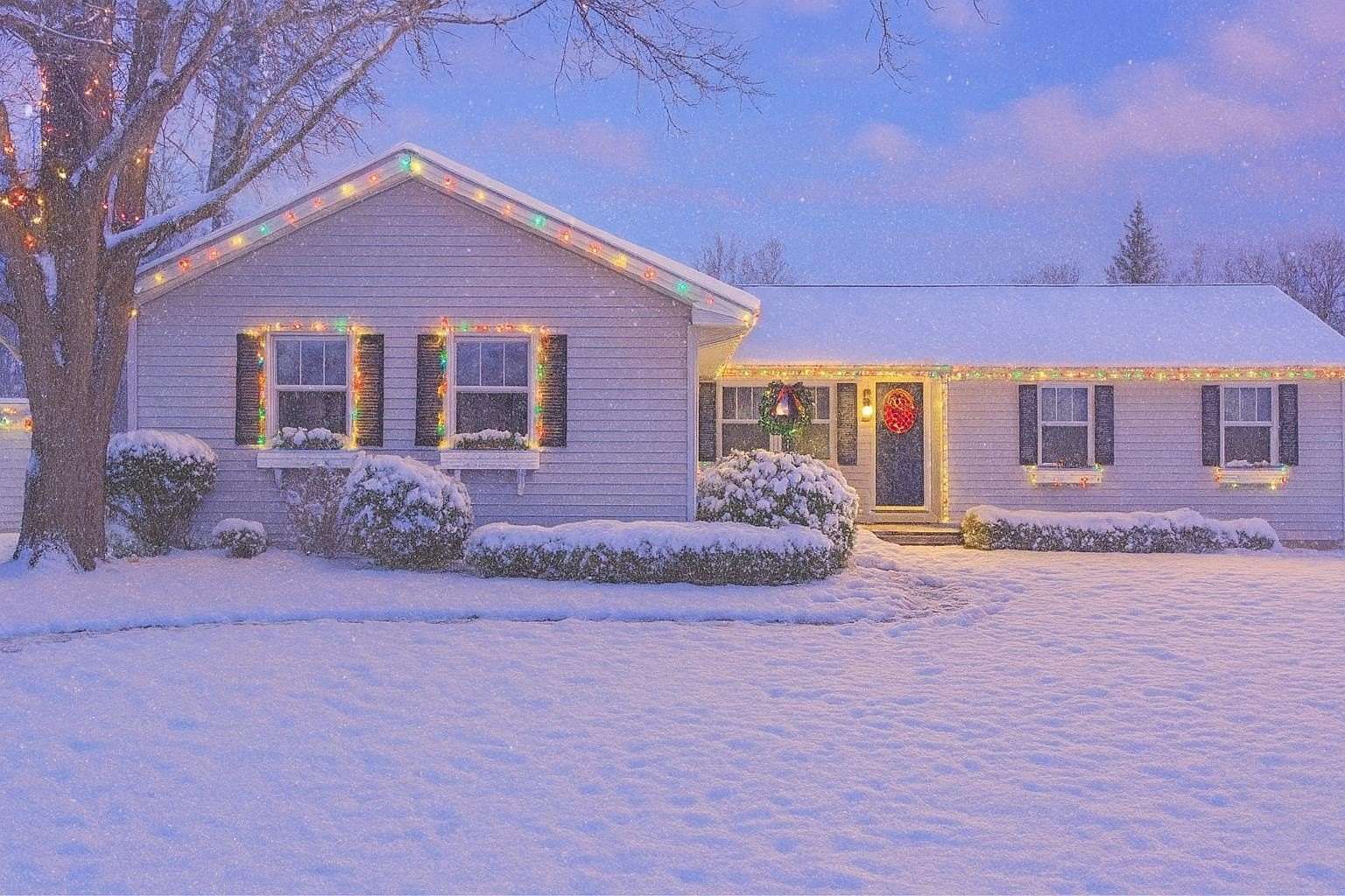 14.1 Acres of Land with Home for Sale in Cottrellville Township, Michigan