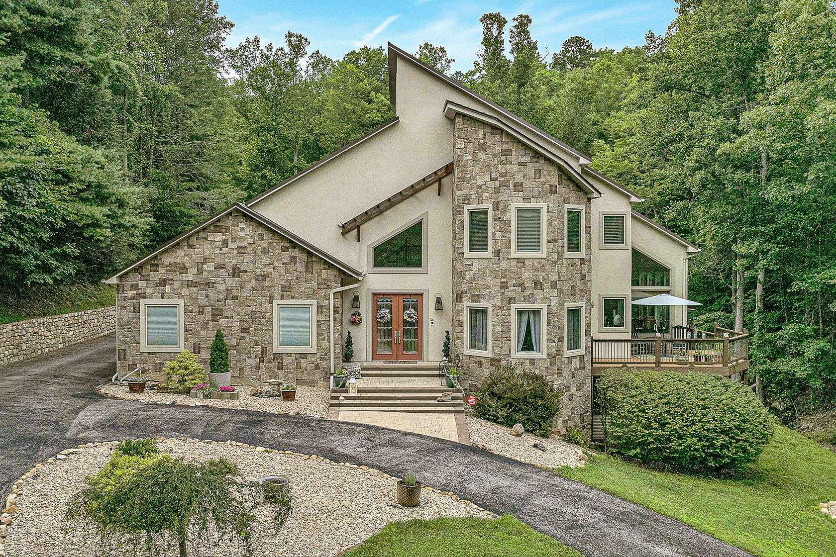 4.67 Acres of Residential Land with Home for Sale in Salem, Virginia