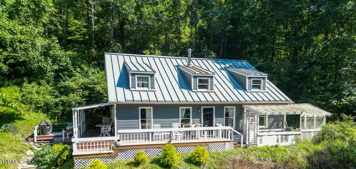 13.8 Acres of Land with Home for Sale in Bristol, Virginia