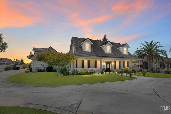 1.6 Acres of Land with Home for Sale in Bakersfield, California