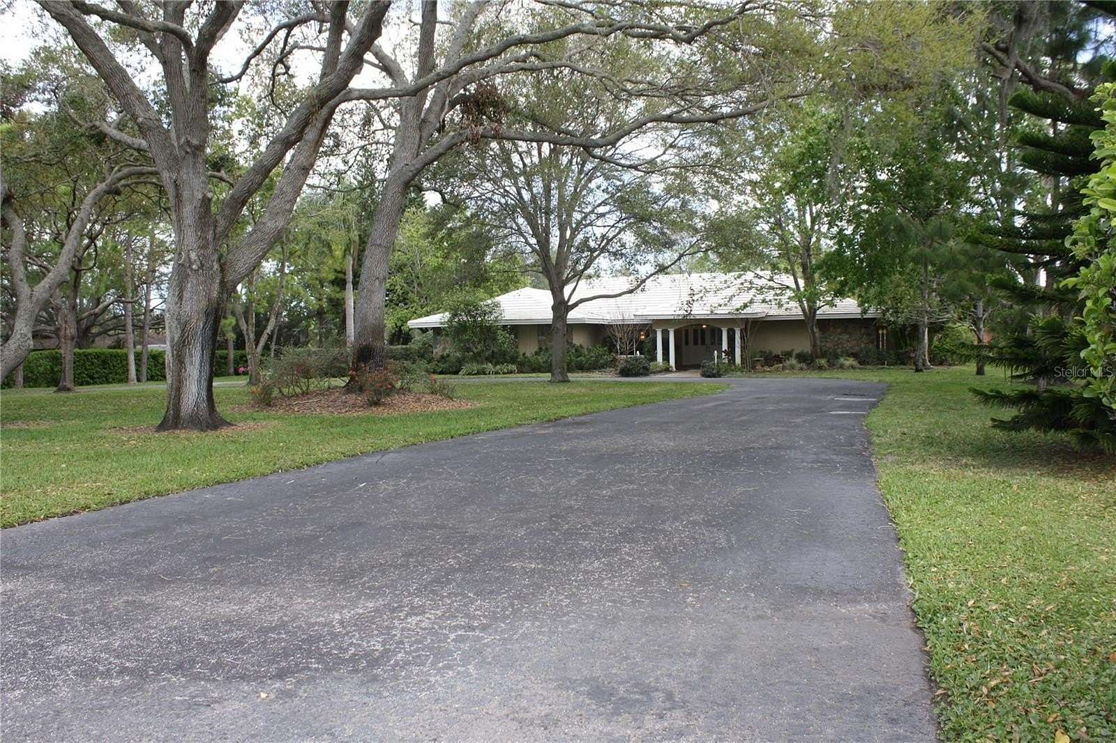 2.5 Acres of Residential Land with Home for Lease in Largo, Florida