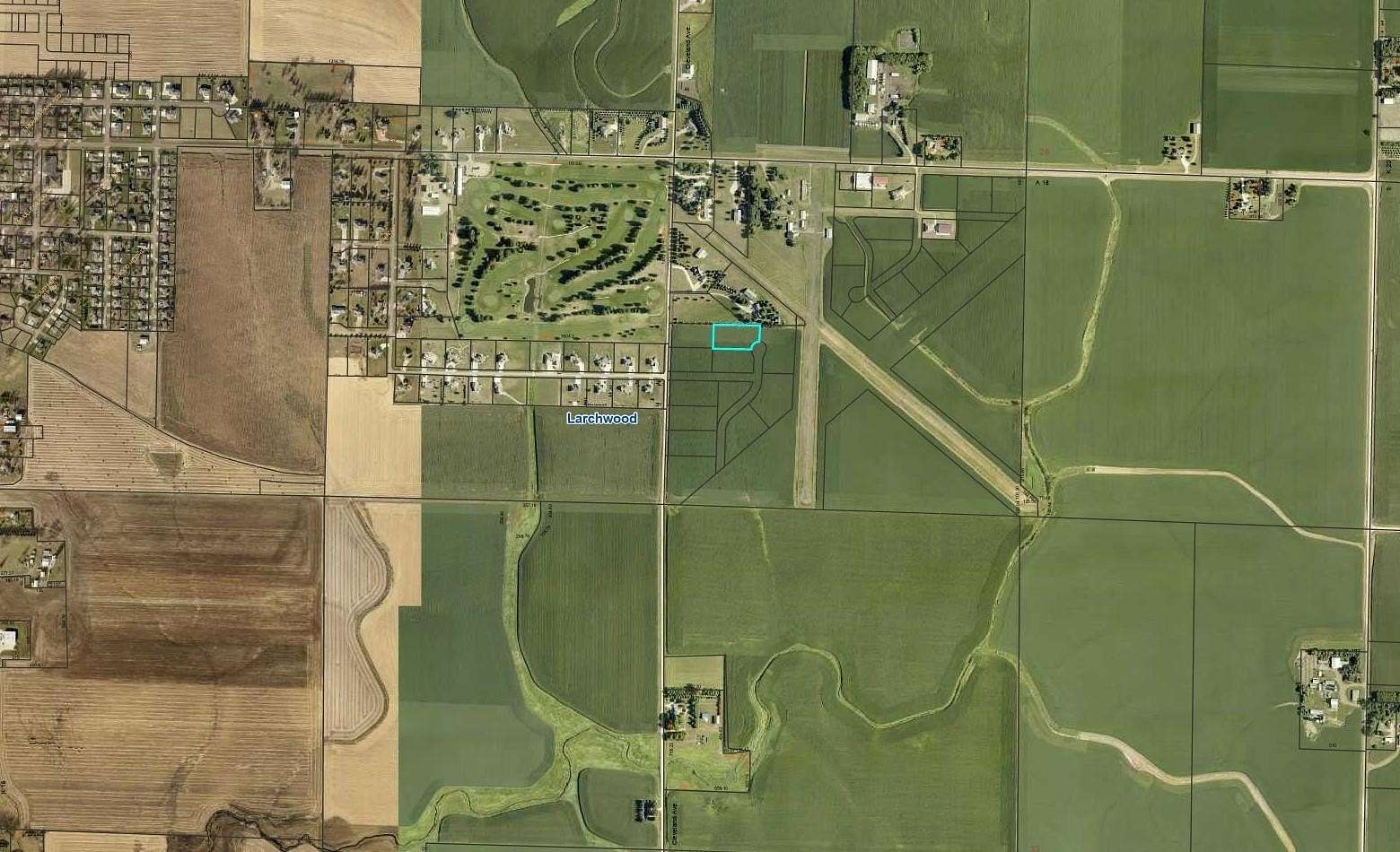 1.42 Acres of Residential Land for Sale in Larchwood, Iowa