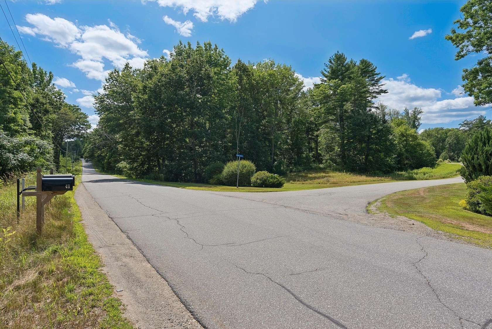2 Acres of Residential Land for Sale in Damariscotta, Maine