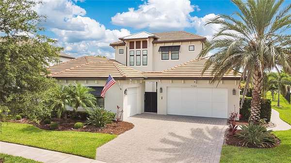 2.5 Acres of Residential Land with Home for Sale in Winter Garden, Florida