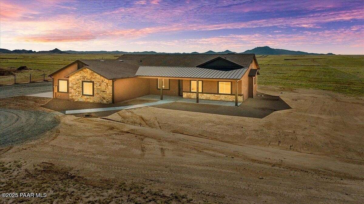 4 Acres of Residential Land with Home for Sale in Prescott Valley, Arizona