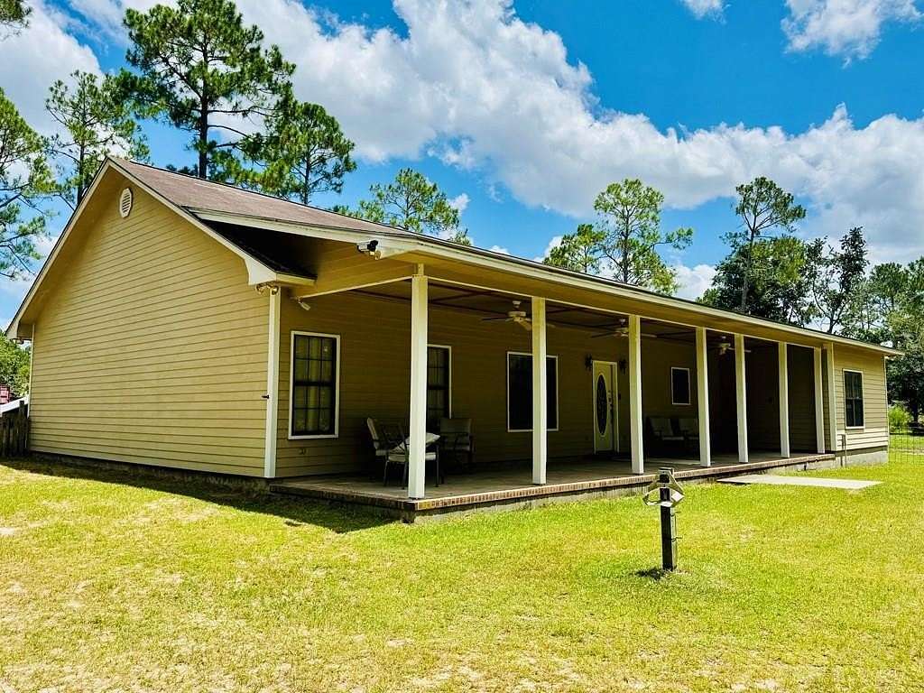 9.12 Acres of Land with Home for Sale in Douglas, Georgia