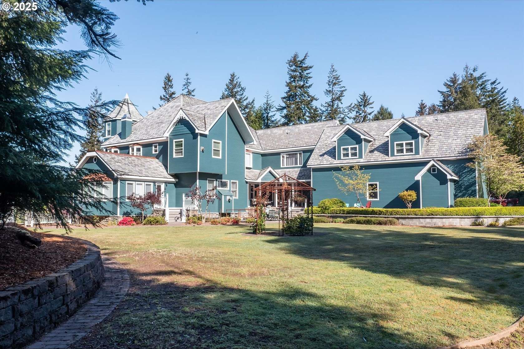 5 Acres of Residential Land with Home for Sale in Bandon, Oregon