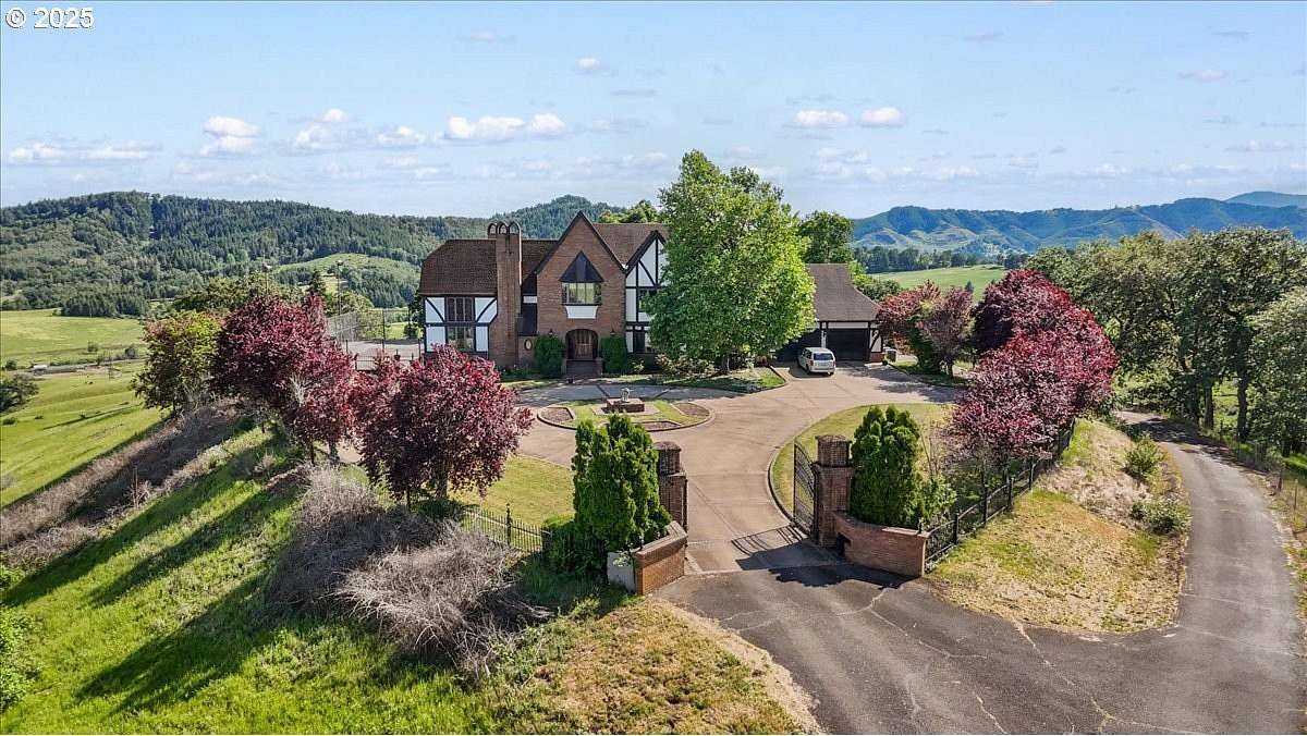 2,671 Acres of Improved Land for Sale in Oakland, Oregon