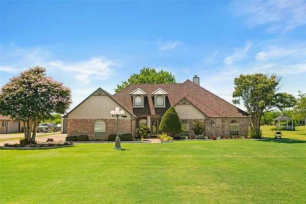 2 Acres of Residential Land with Home for Sale in Caddo Mills, Texas