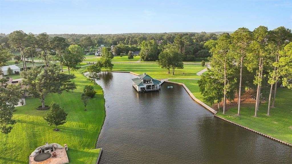 2 Acres of Residential Land with Home for Sale in Whitehouse, Texas