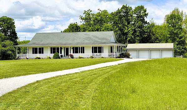 28 Acres of Land with Home for Sale in Willisburg, Kentucky