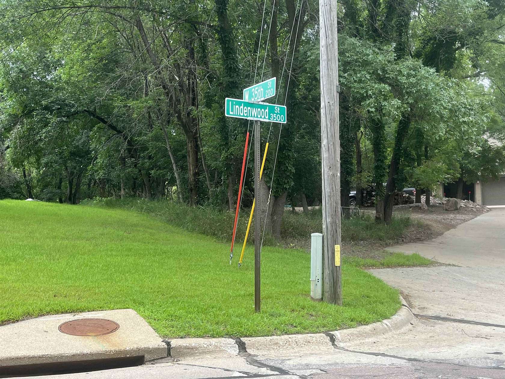 2 Acres of Residential Land for Sale in Sioux City, Iowa