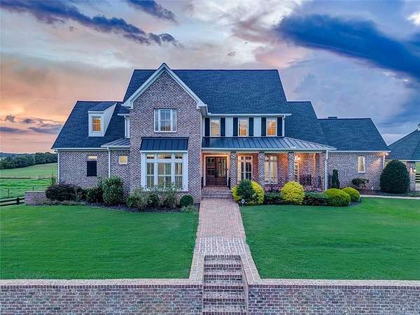 12.3 Acres of Land with Home for Sale in Calhoun, Georgia