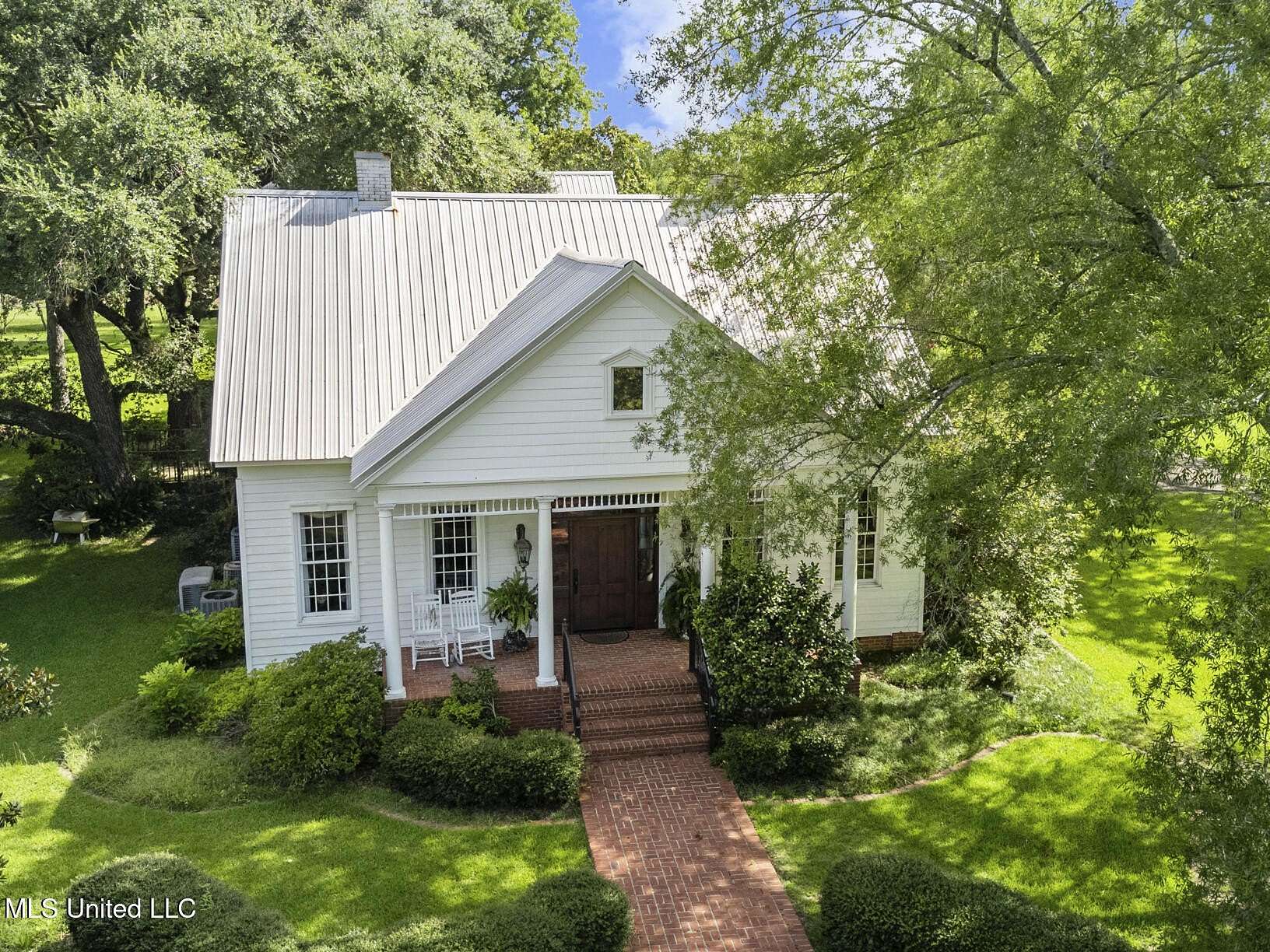 50 Acres of Land with Home for Sale in Brandon, Mississippi