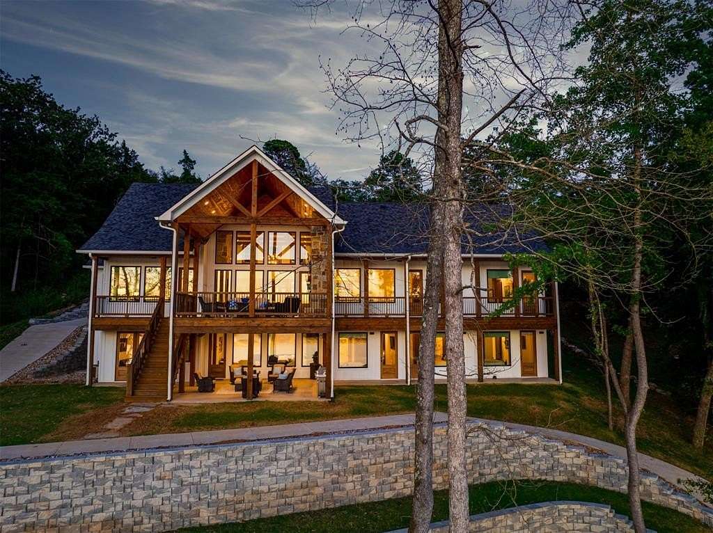 0.92 Acres of Residential Land with Home for Sale in Winnsboro, Texas