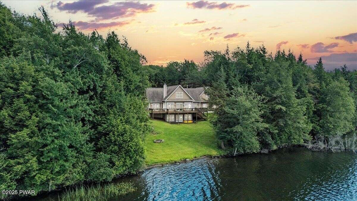 41.7 Acres of Recreational Land with Home for Sale in Lakewood, Pennsylvania