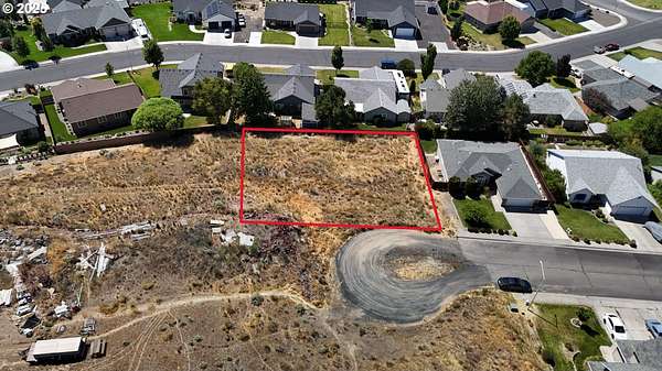0.29 Acres of Residential Land for Sale in Pendleton, Oregon