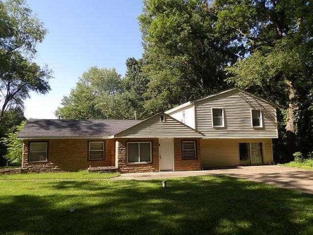 13.7 Acres of Land with Home for Sale in Battle Creek, Michigan