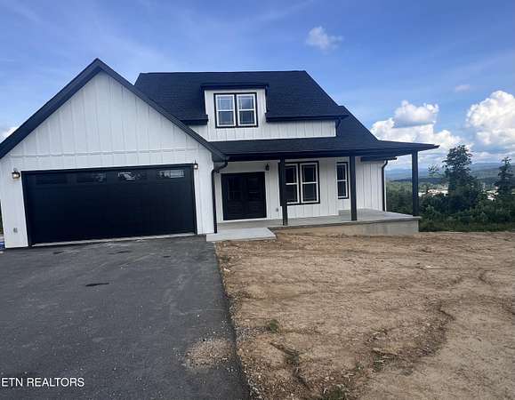 3.12 Acres of Residential Land with Home for Sale in Huntsville, Tennessee