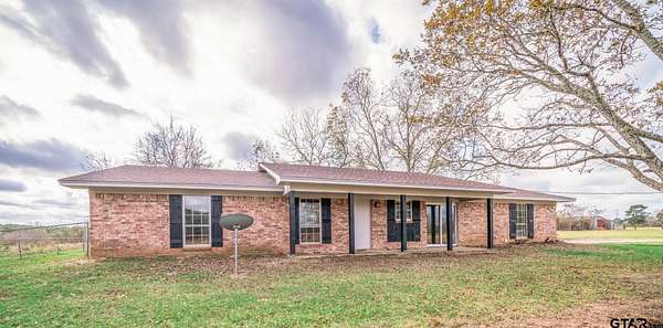 57 Acres of Recreational Land with Home for Sale in Marshall, Texas