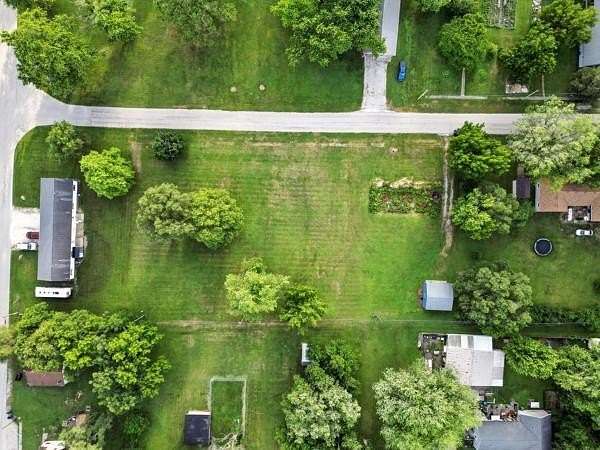 1 Acre of Residential Land for Sale in Morocco, Indiana