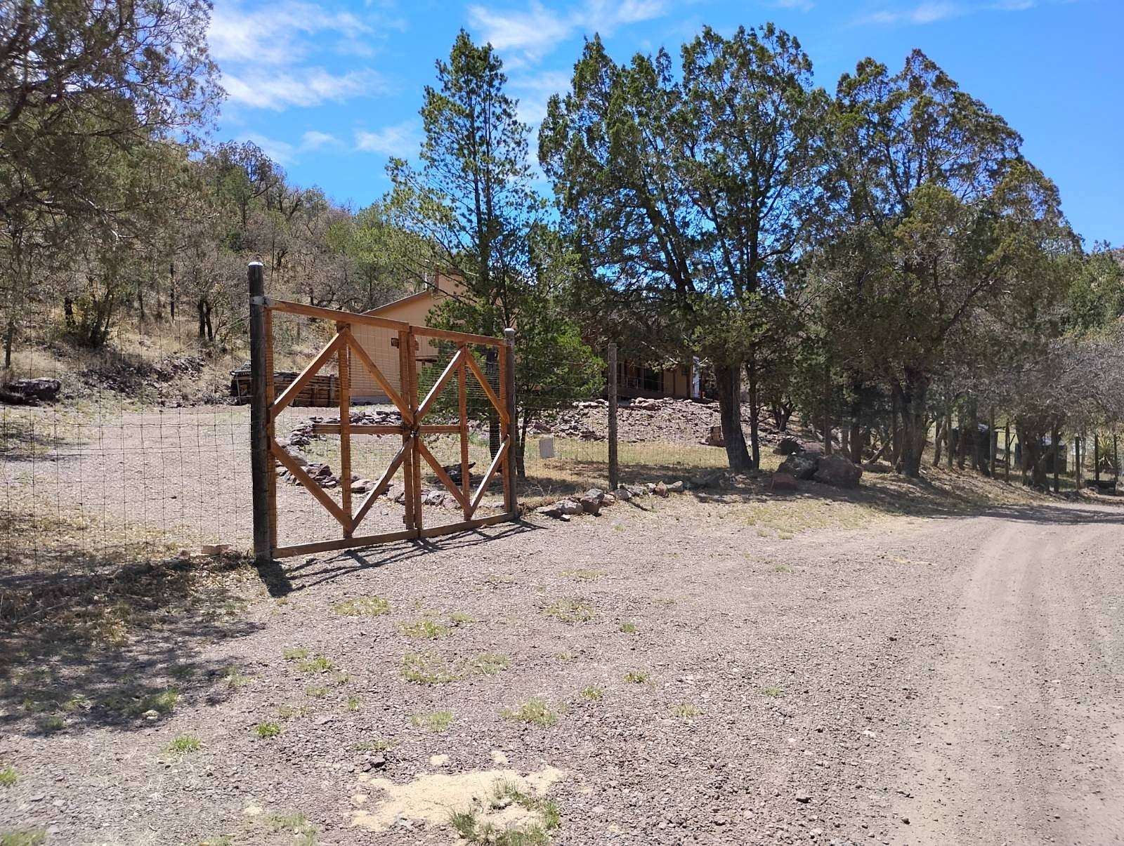 6 Acres of Land with Home for Sale in Fort Davis, Texas