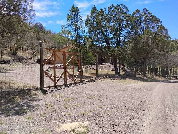 6 Acres of Land with Home for Sale in Fort Davis, Texas