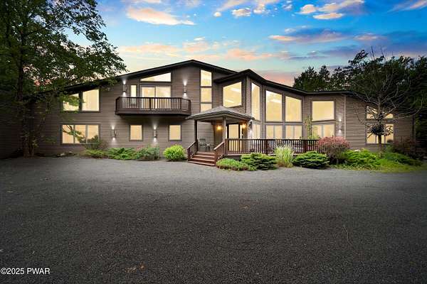 2.65 Acres of Residential Land with Home for Sale in Lords Valley, Pennsylvania