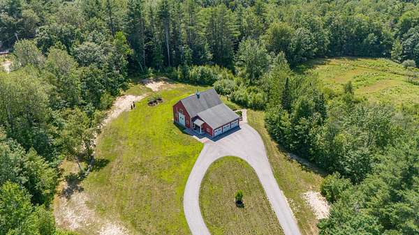 4.58 Acres of Residential Land with Home for Sale in Cumberland Town, Maine