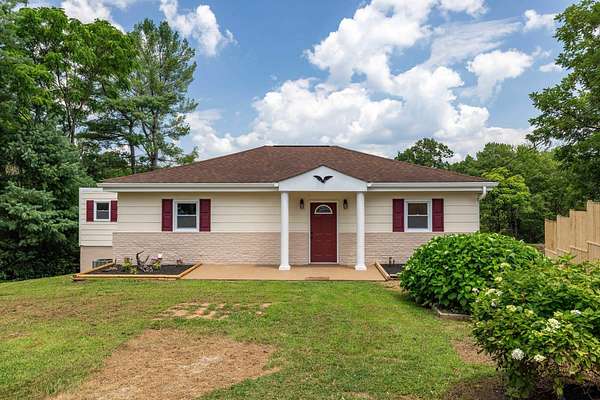 1.76 Acres of Residential Land with Home for Sale in Shenandoah, Virginia