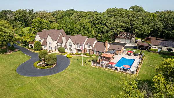 10.8 Acres of Land with Home for Sale in Homer Glen, Illinois