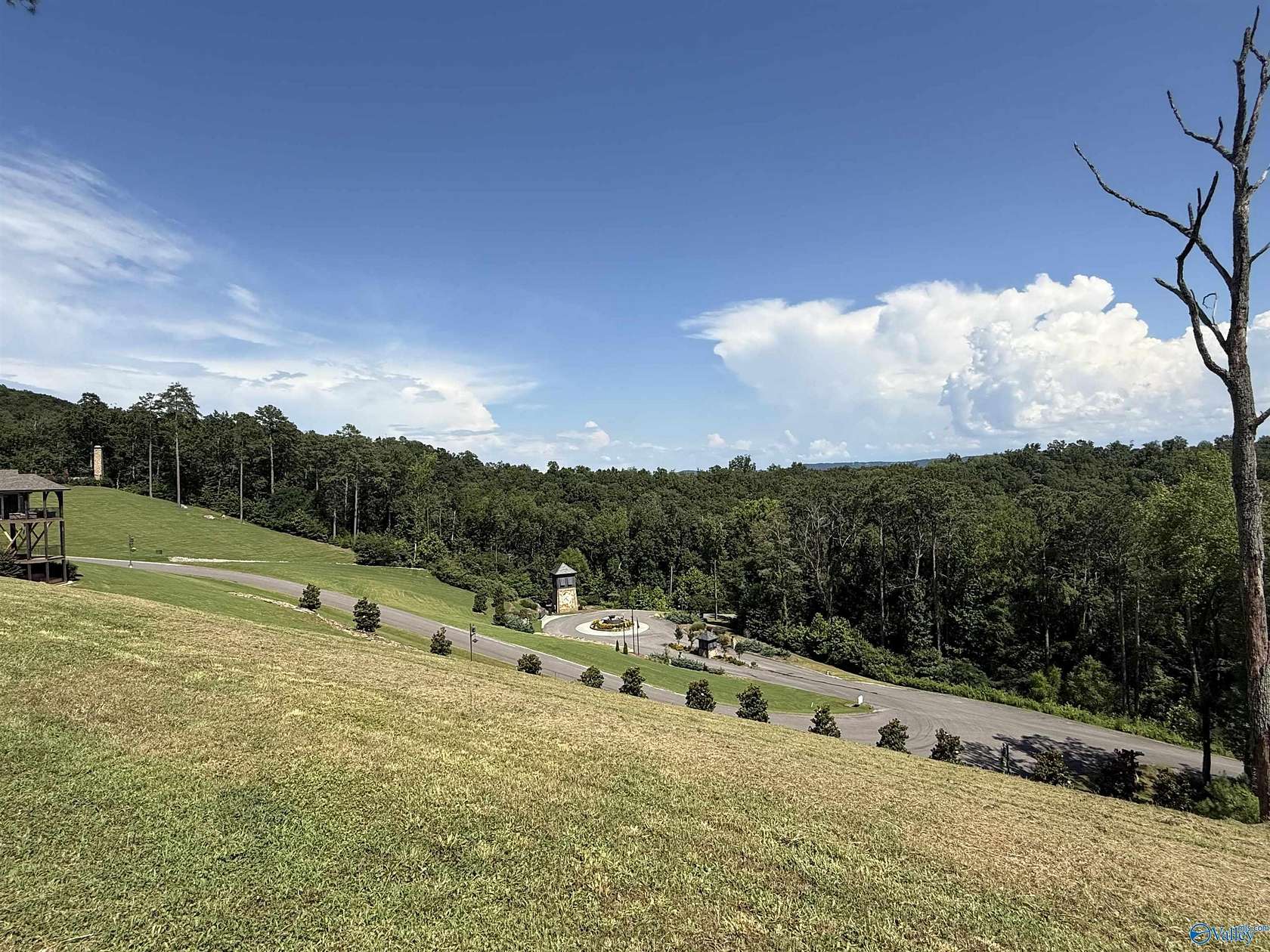 0.8 Acres of Land for Sale in Guntersville, Alabama