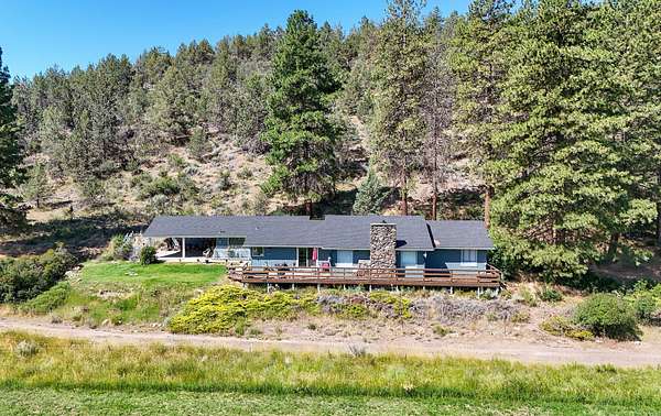 421 Acres of Recreational Land with Home for Sale in Dairy, Oregon