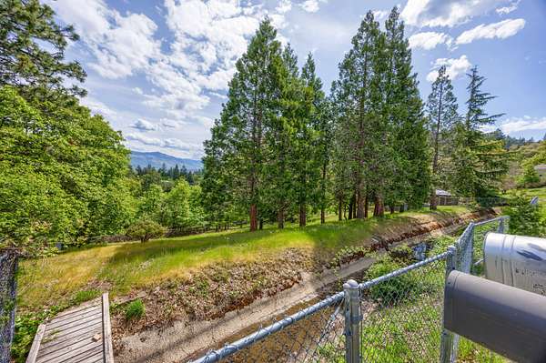 0.39 Acres of Residential Land for Sale in Ashland, Oregon