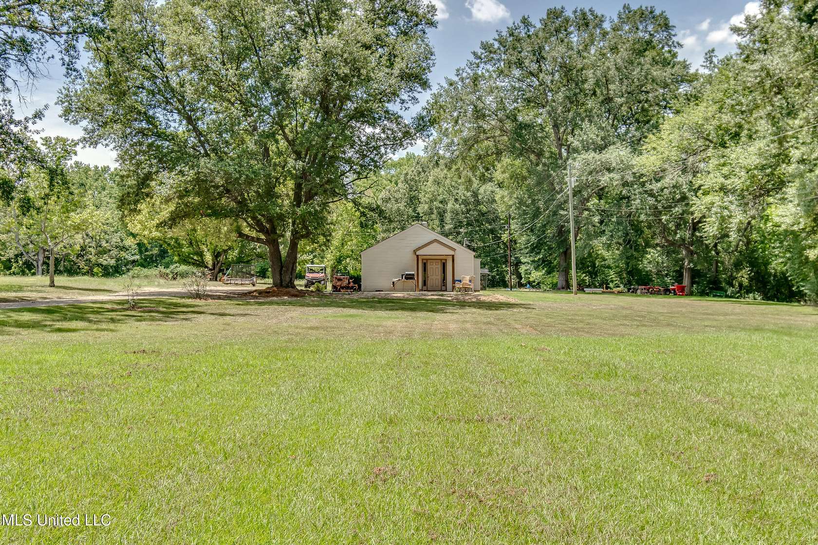 1.9 Acres of Residential Land with Home for Sale in Bentonia, Mississippi