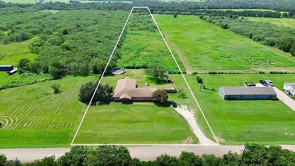 7 Acres of Land with Home for Sale in Waco, Texas