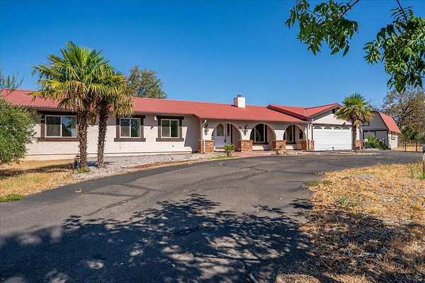 8 Acres of Land with Home for Sale in Redding, California