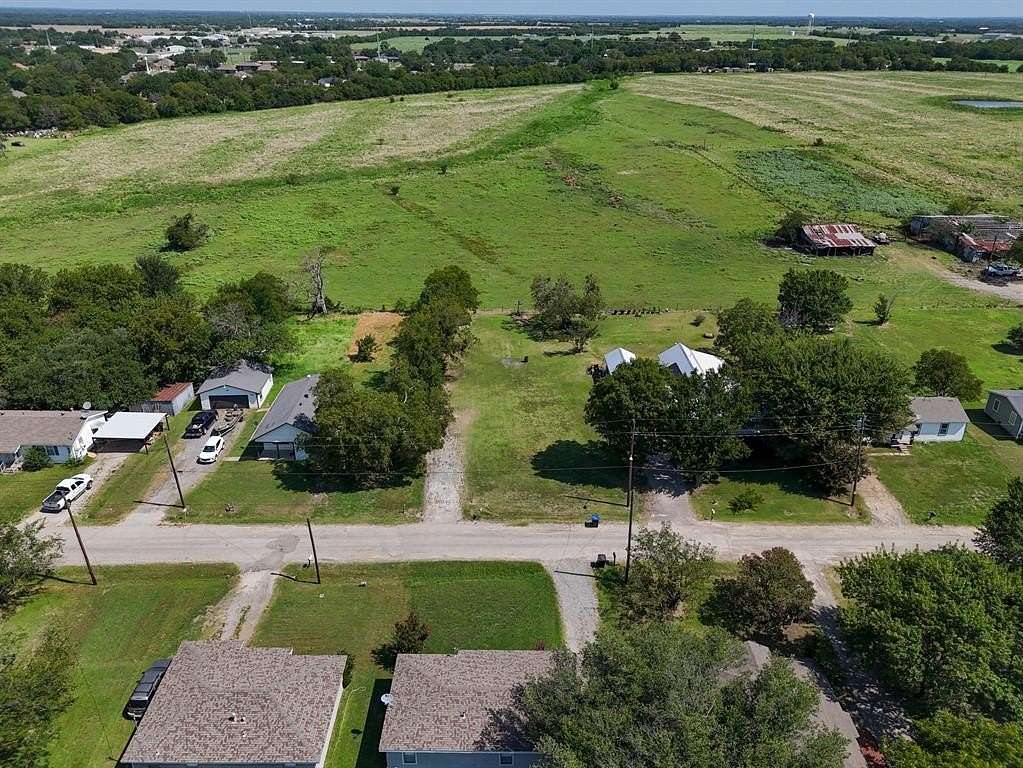 0.33 Acres of Residential Land for Sale in Caddo Mills, Texas