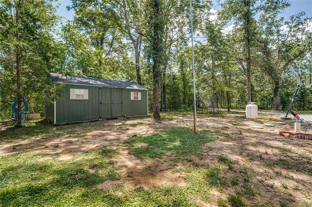 6.14 Acres of Land for Sale in Mount Pleasant, Texas